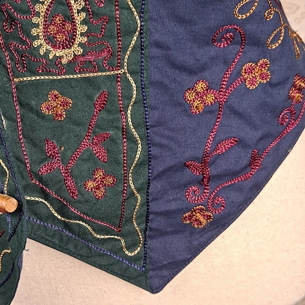 Solutions Petite Size Small Patchwork Floral Embr… - image 4